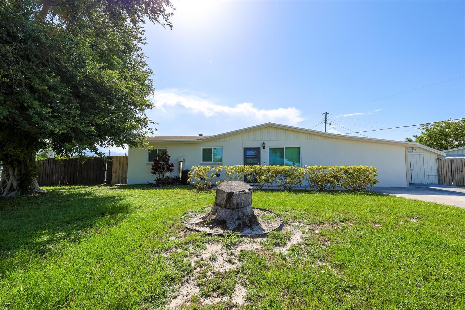 5763 Purdy Lane, West Palm Beach FL 33415 photo 2