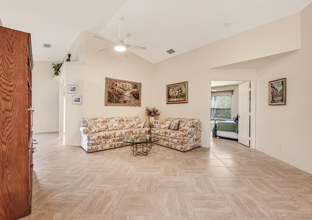 8294 Duomo Circle, Boynton Beach FL 33472 photo 3