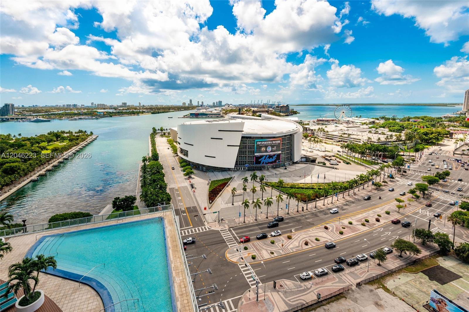 888 Biscayne Blvd # 2002, Miami FL 33132 photo 3