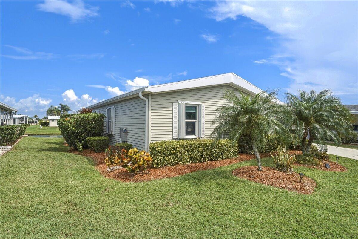 8475 Filifera Court, Port St. Lucie FL 34952 photo 4