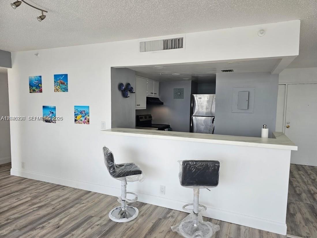 7601 E Treasure Dr # 811, North Bay Village FL 33141 photo 4