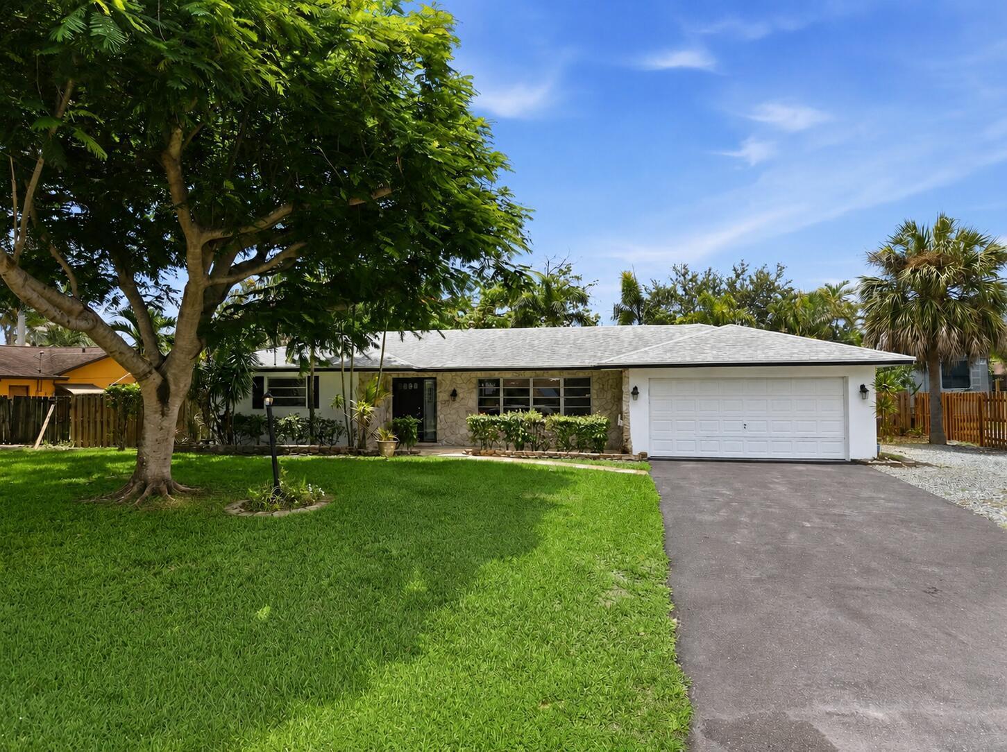 31 W Coconut Drive, Lake Worth FL 33467 photo 4