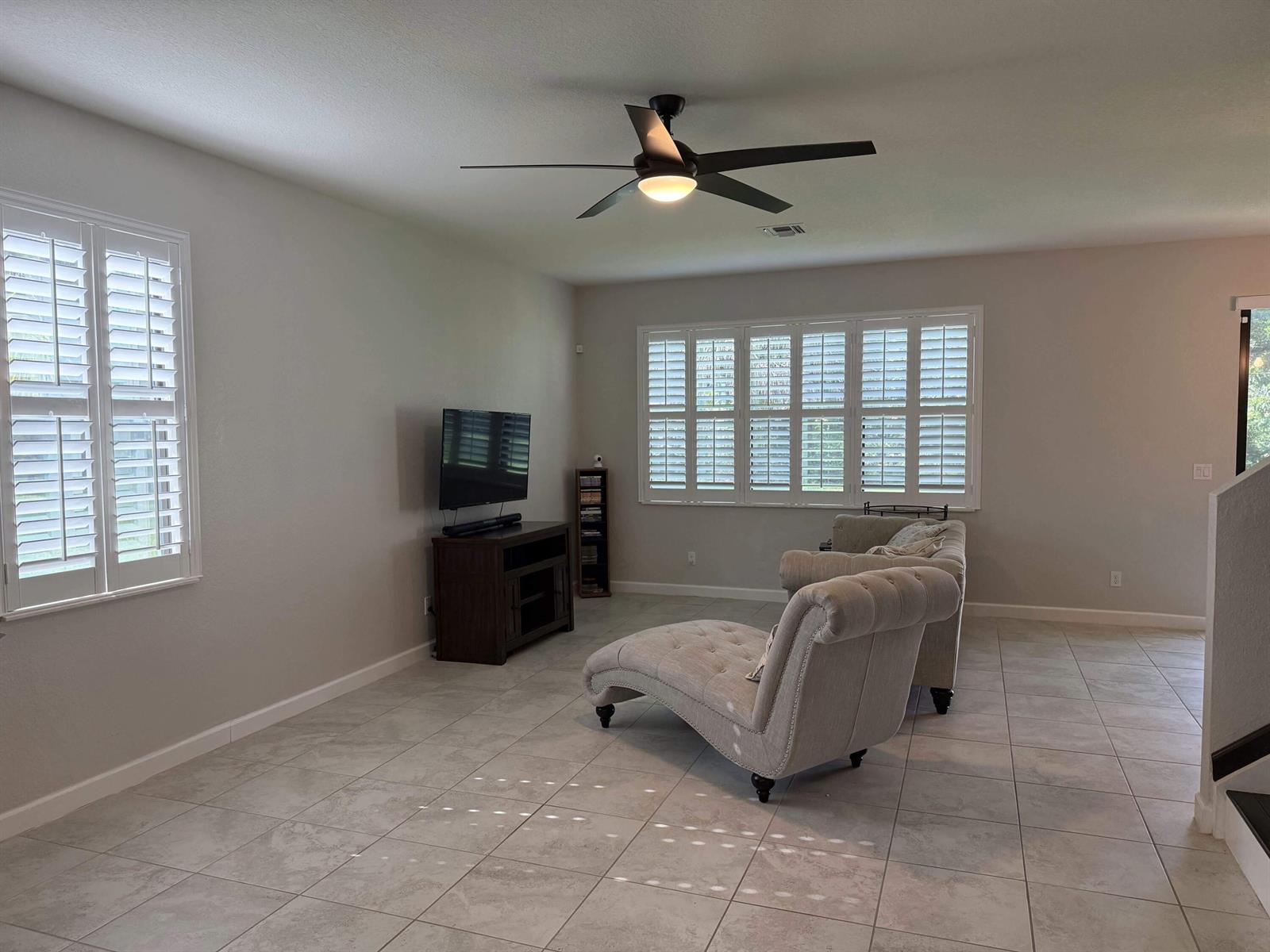 4426 Buena Tara Drive, FL 33413 photo 3