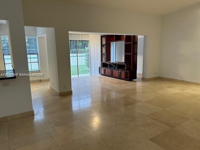 21220 Harbor Way # 22, Aventura FL 33180 photo 4