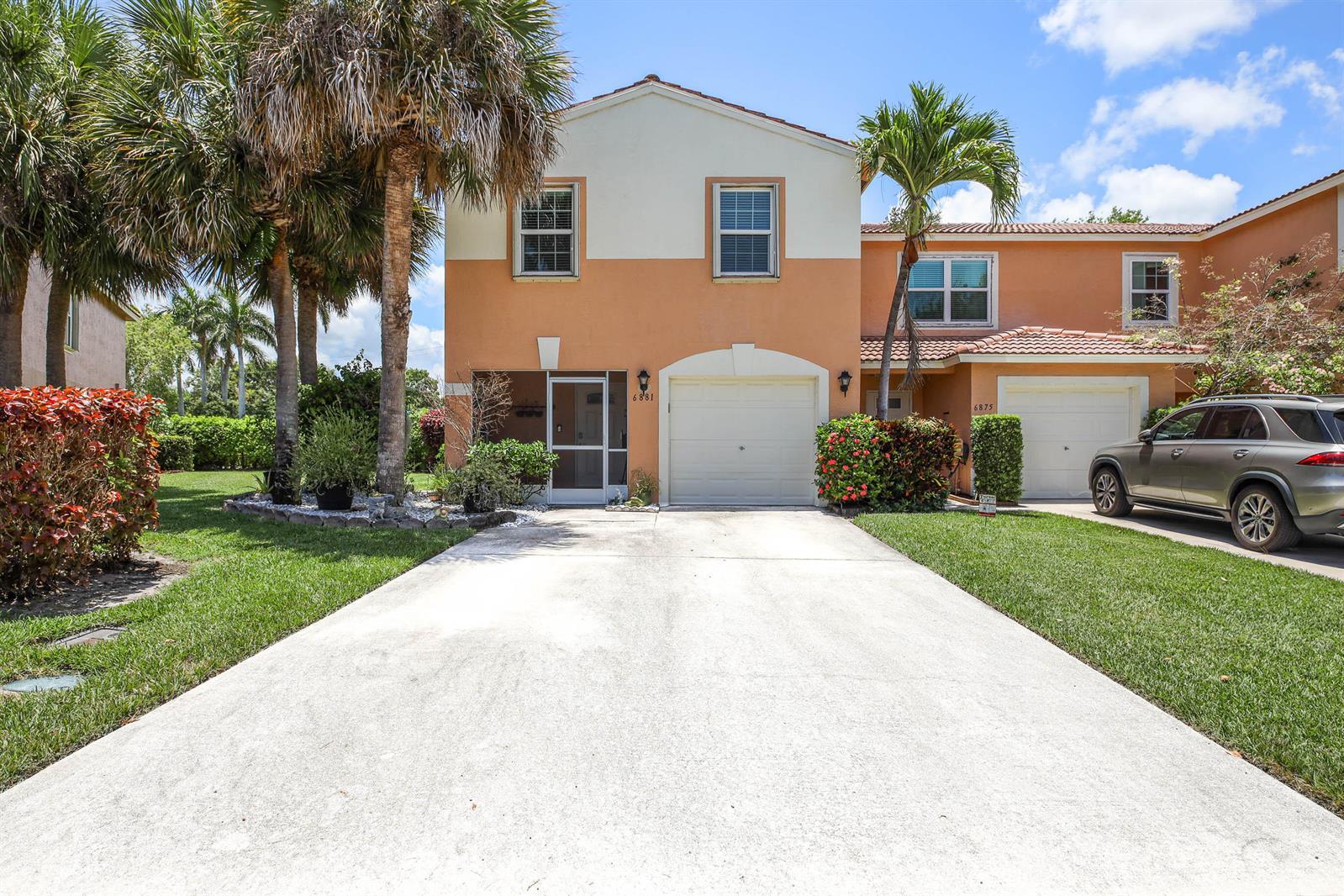 6881 Willow Creek Run, FL 33463 photo 2