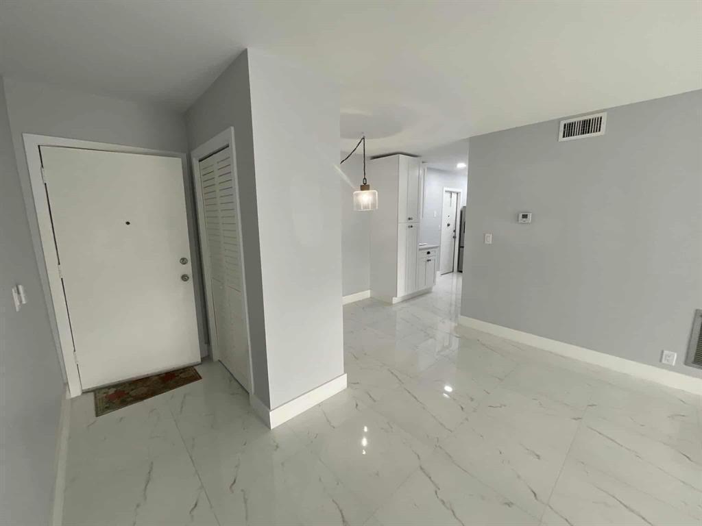 649 W Oakland Park Boulevard W # 211a, Oakland Park FL 33311 photo 4