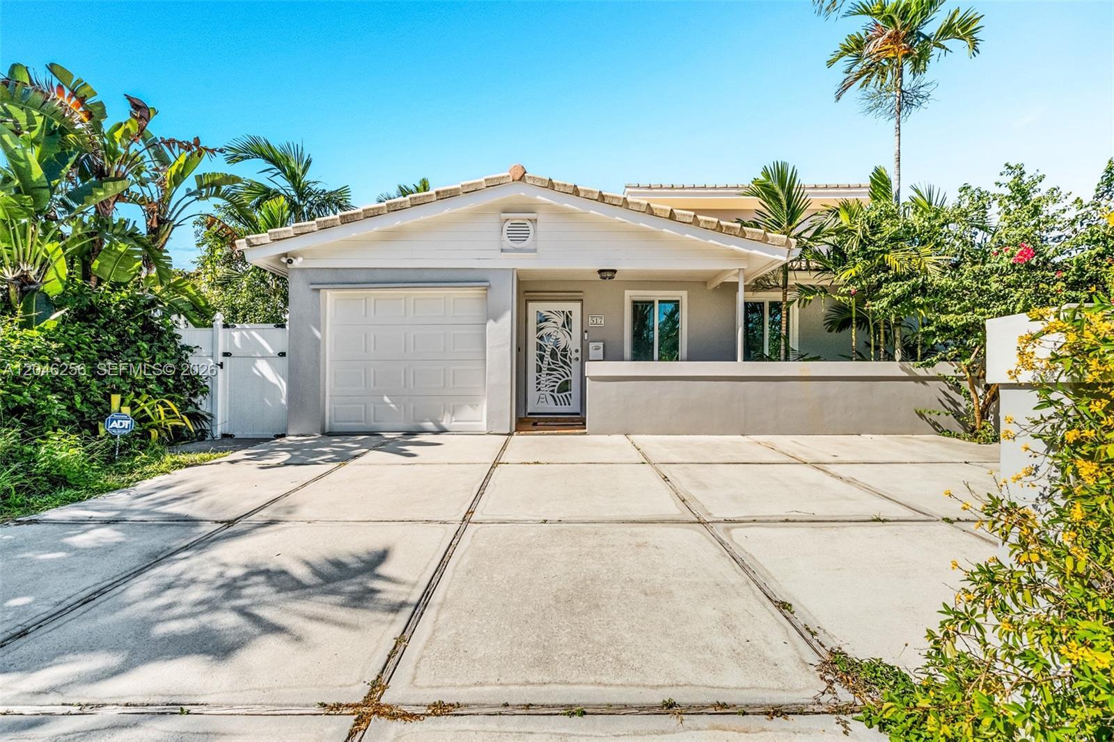 517 NE 2nd Pl, Dania Beach FL 33004