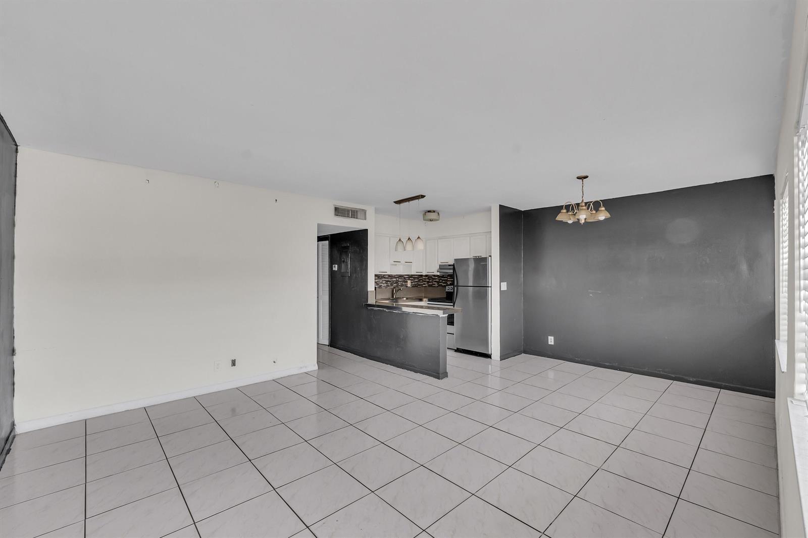 4050 NE 12th Terrace # 38, Oakland Park FL 33334 photo 2
