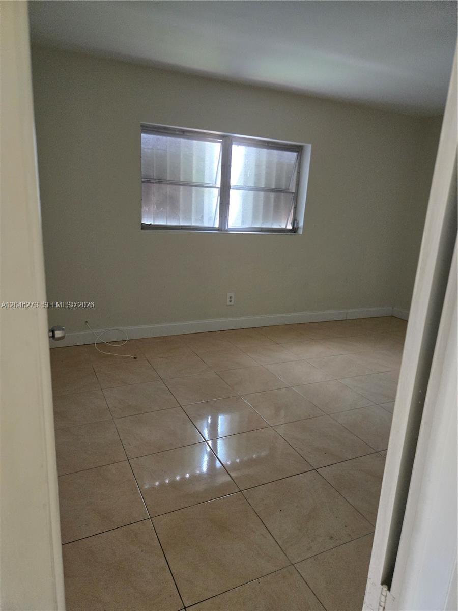 4205 NW 52nd Ave, Lauderdale Lakes FL 33319 photo 3