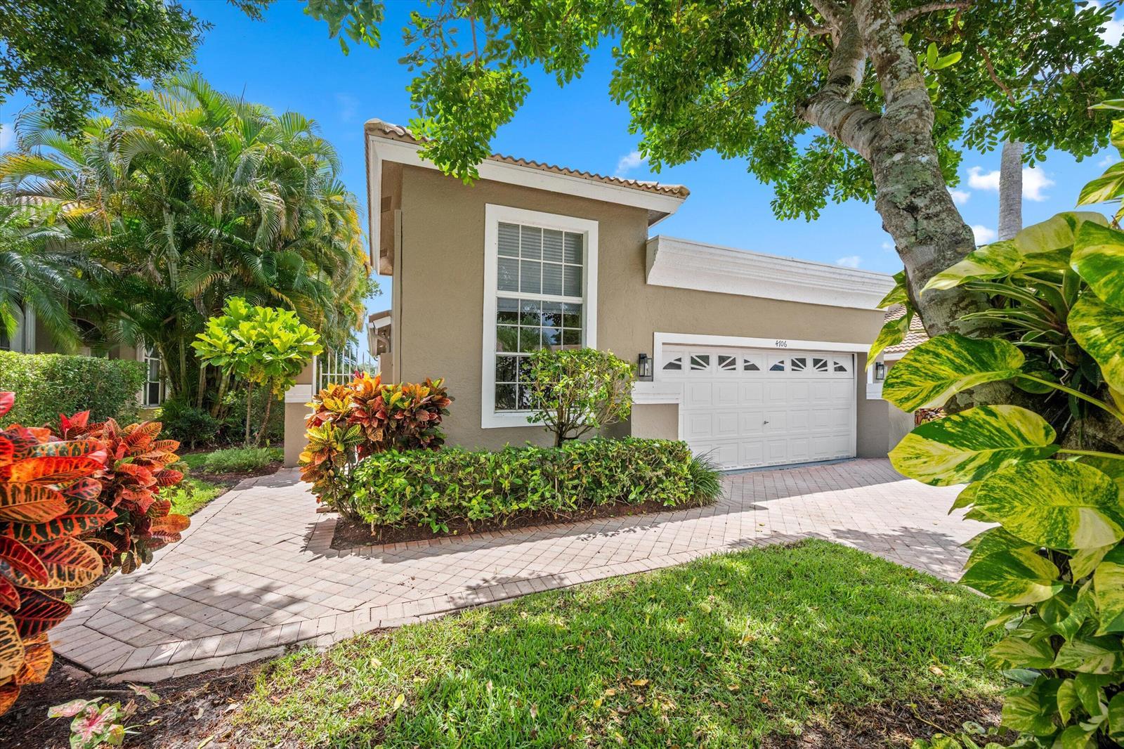 4706 Carlton Golf Drive, Lake Worth FL 33449 photo 2