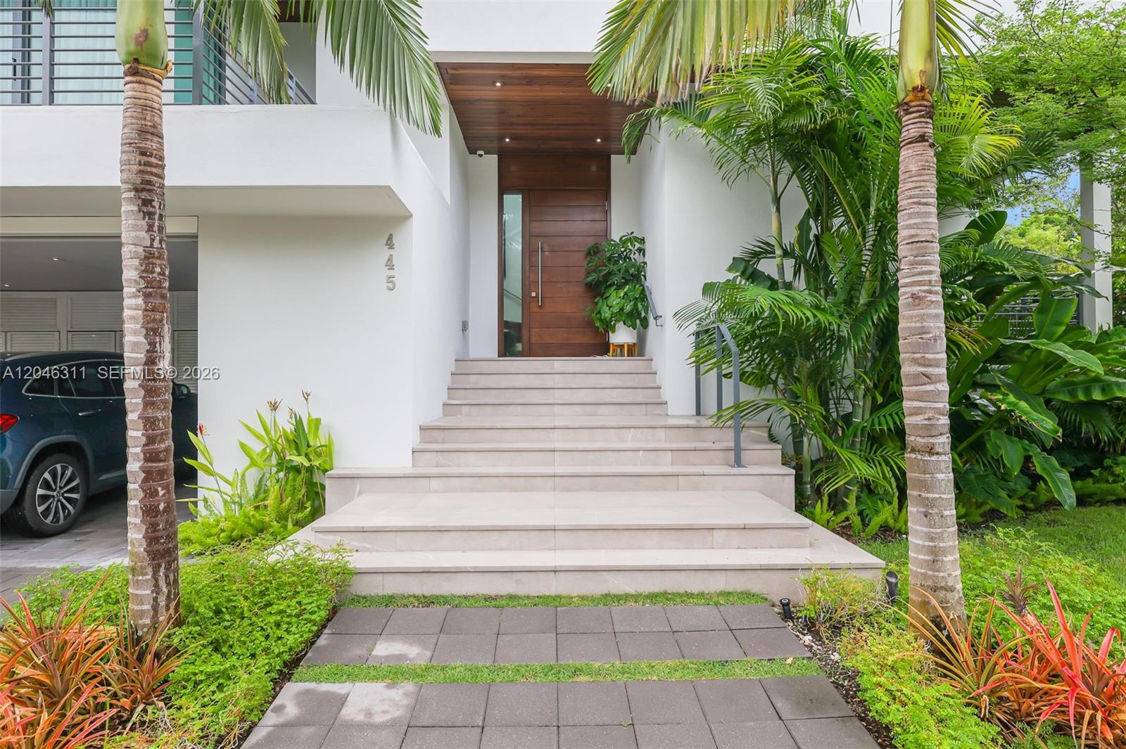 445 Ridgewood Rd, Key Biscayne FL 33149 photo 2