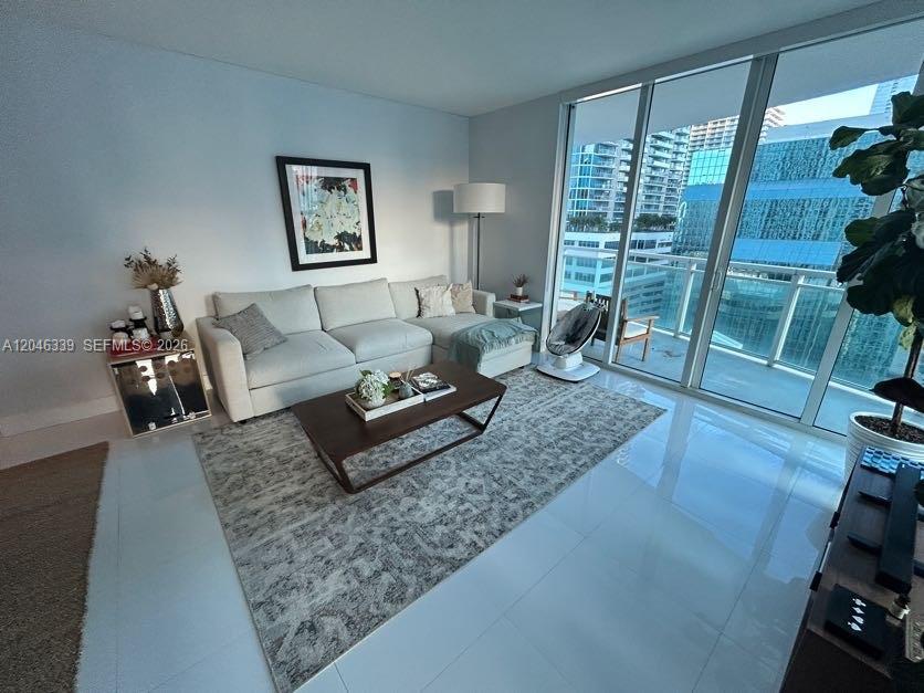 951 Brickell Ave # 2011, Miami FL 33131 photo 3