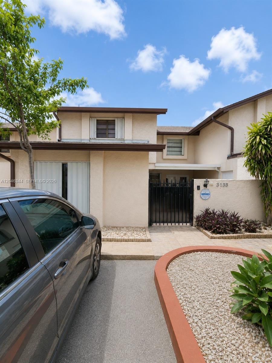 8188 NW 98th Lane # 122, Hialeah Gardens FL 33016