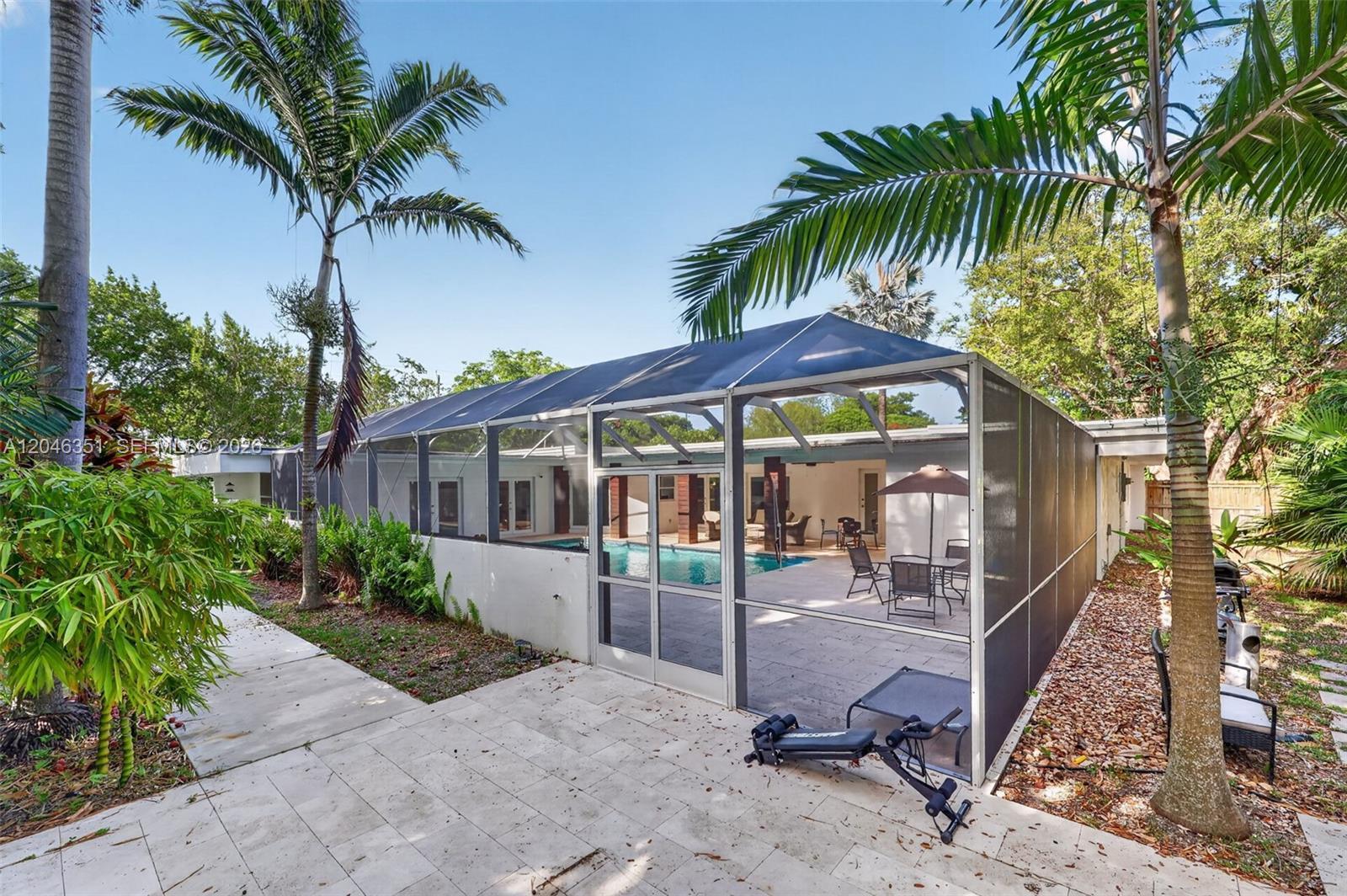 15200 SW 81st Ave, Palmetto Bay FL 33157 photo 2