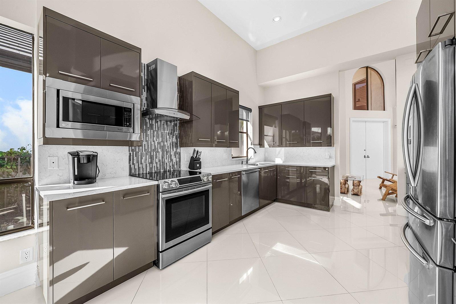 5312 Steeple Chase, Boca Raton FL 33496 photo 2