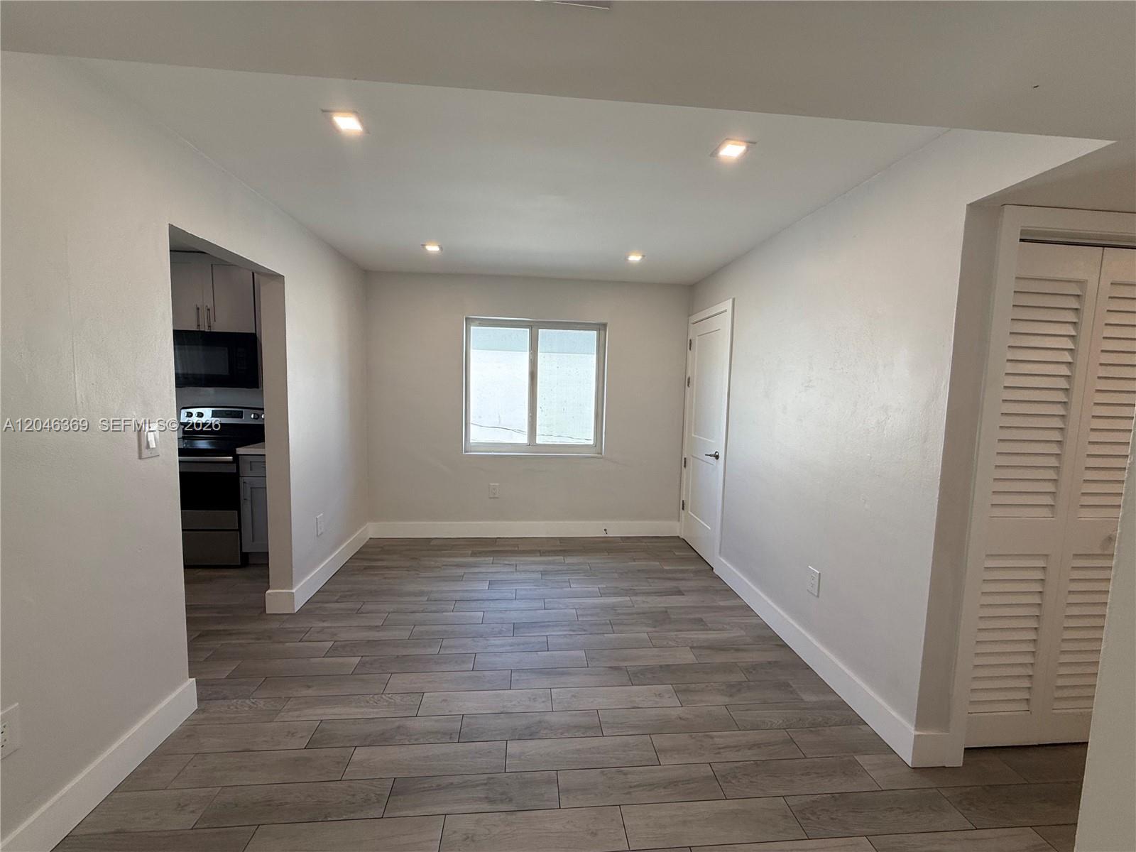 12th Street SE 12th St # 837, Hialeah FL 33010 photo 3