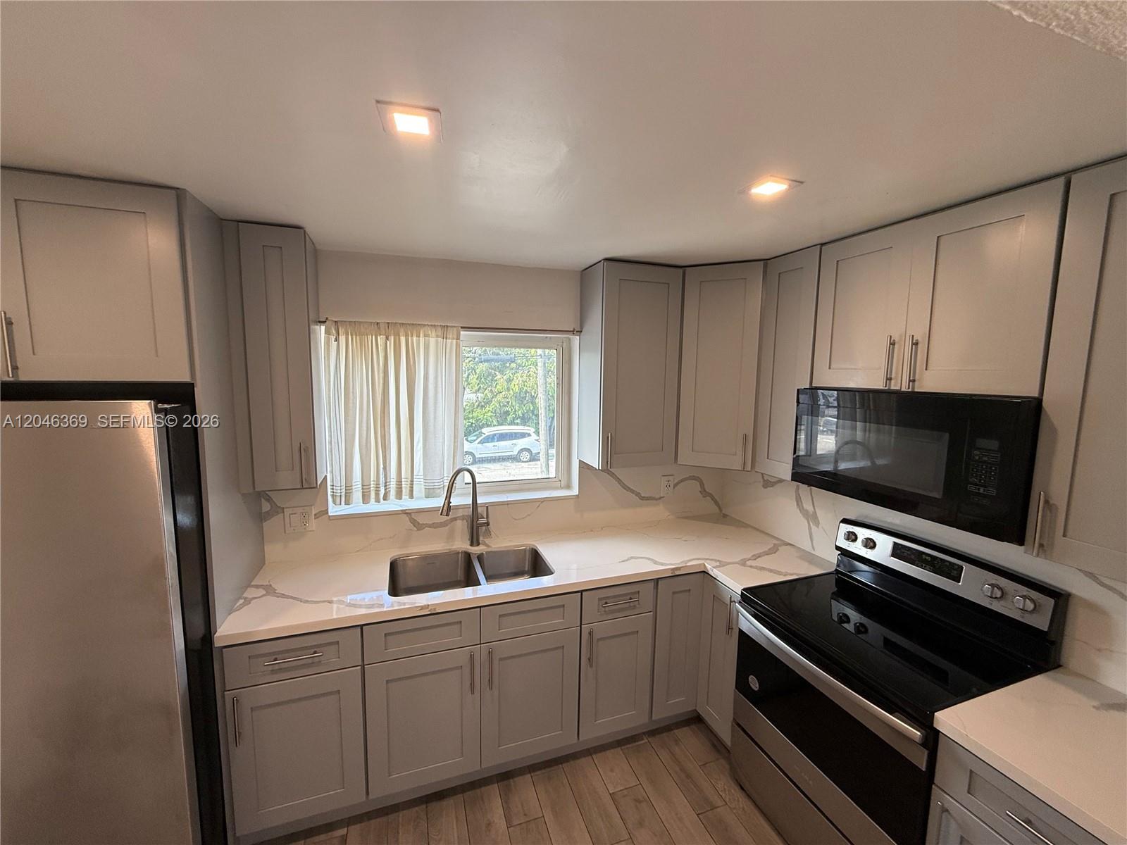 12th Street SE 12th St # 837, Hialeah FL 33010 photo 5