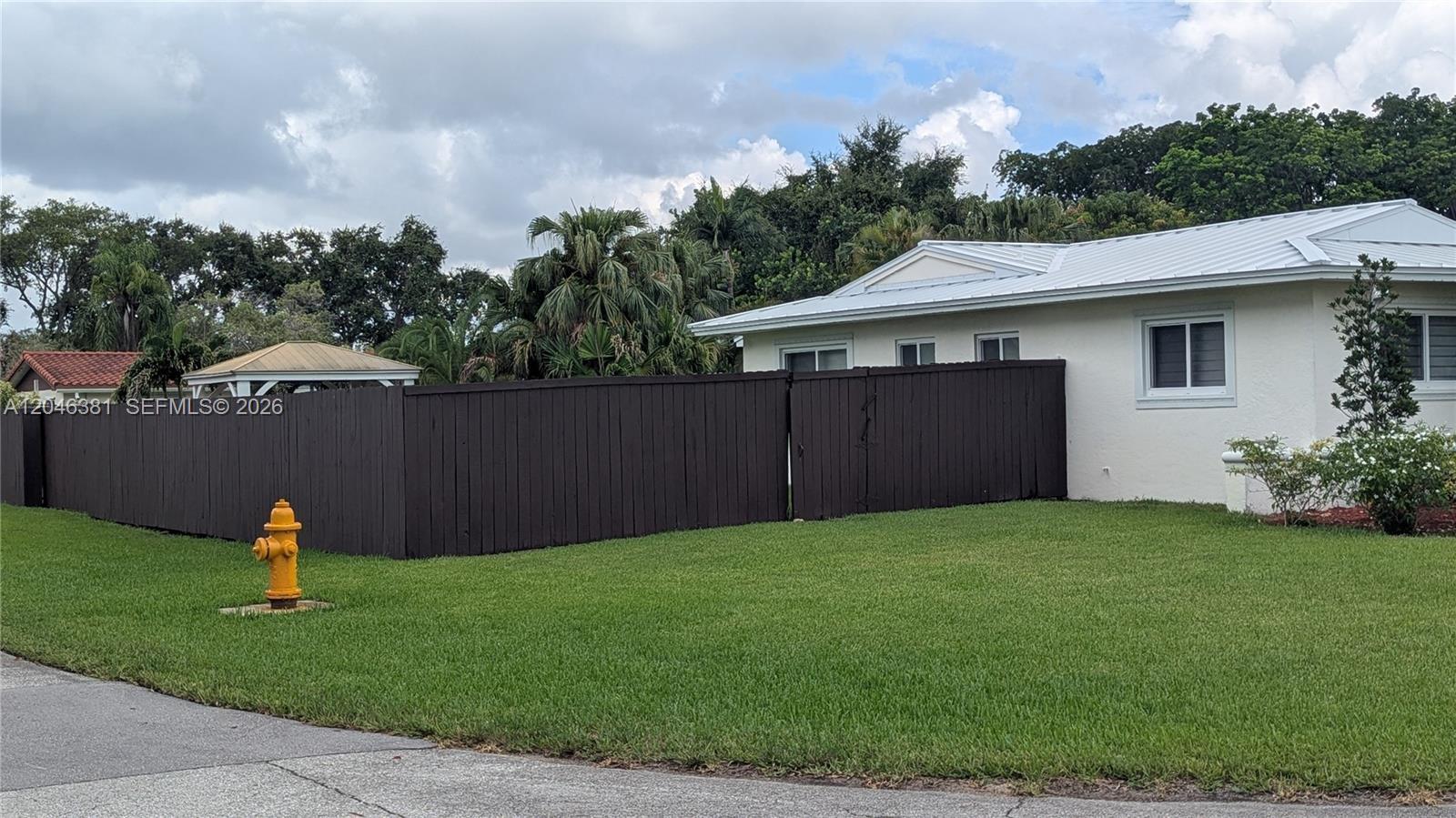 10442 SW 114th St, Miami FL 33176 photo 2