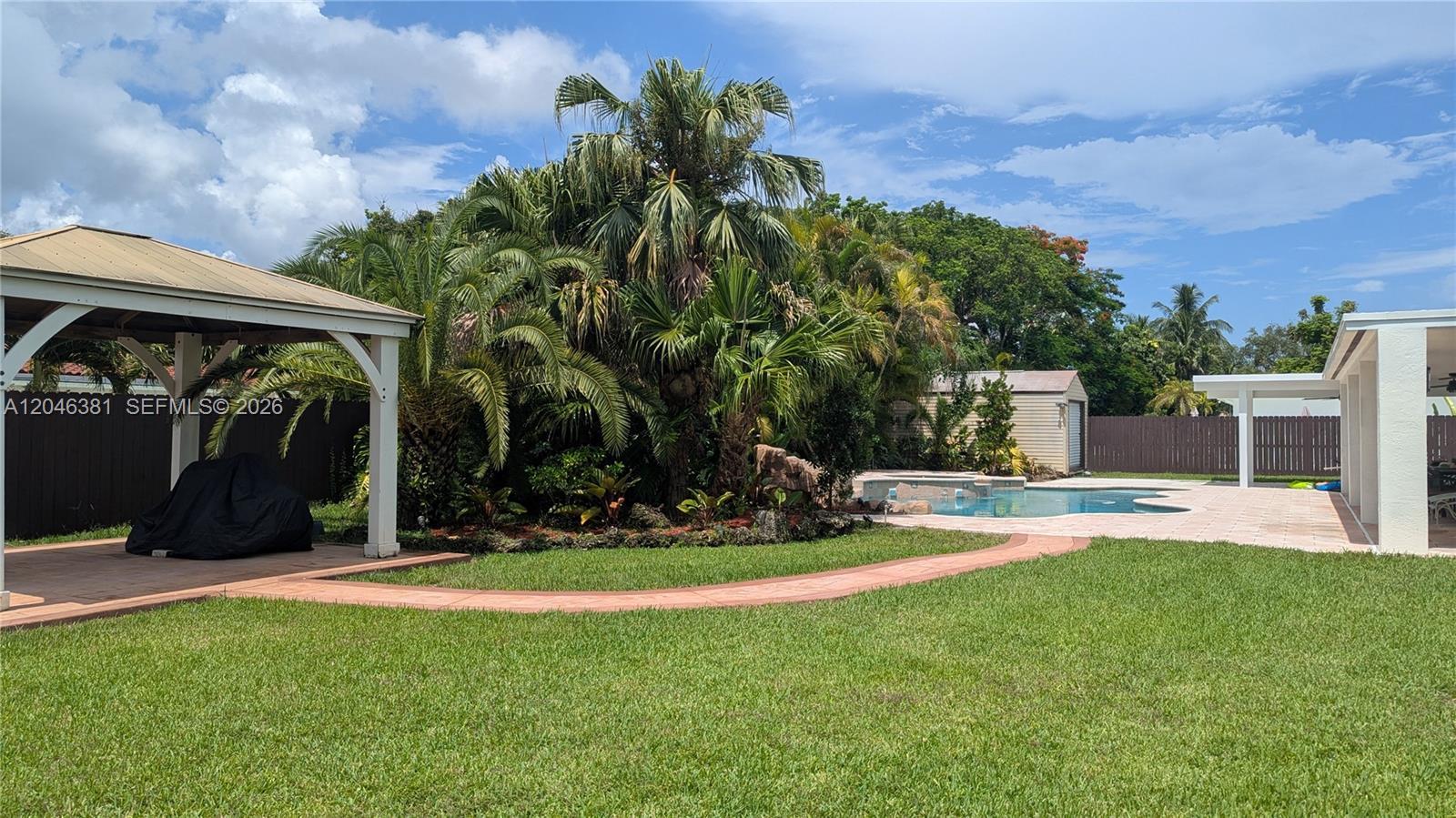 10442 SW 114th St, Miami FL 33176 photo 5