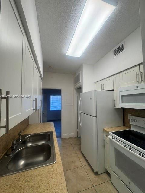 18336 NW 68th Ave # C, Hialeah FL 33015 photo 2