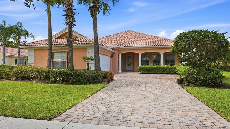 11237 SW Olmstead Drive, Port St. Lucie FL 34987 photo 5