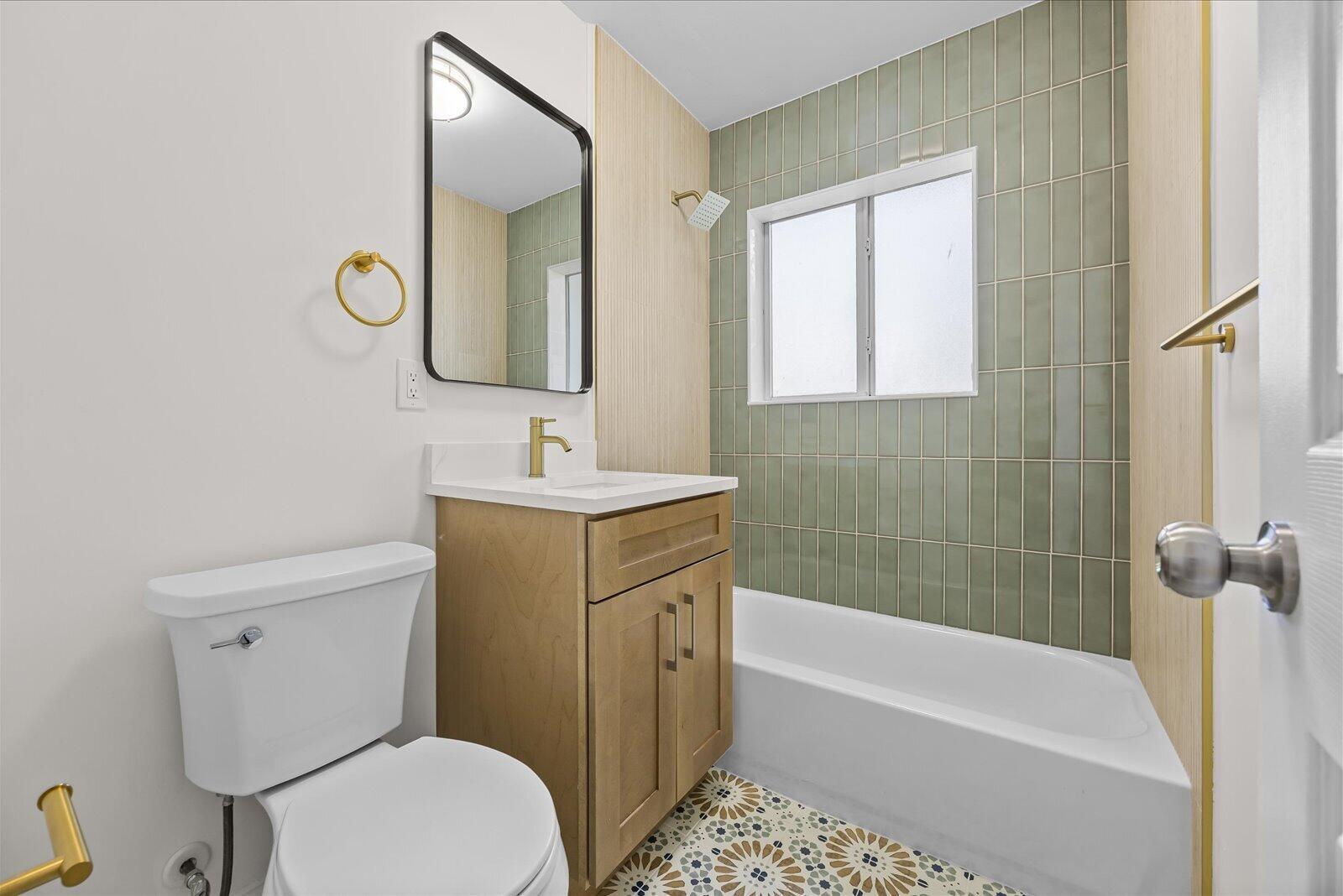800 SE 13th Court, Deerfield Beach FL 33441 photo 3