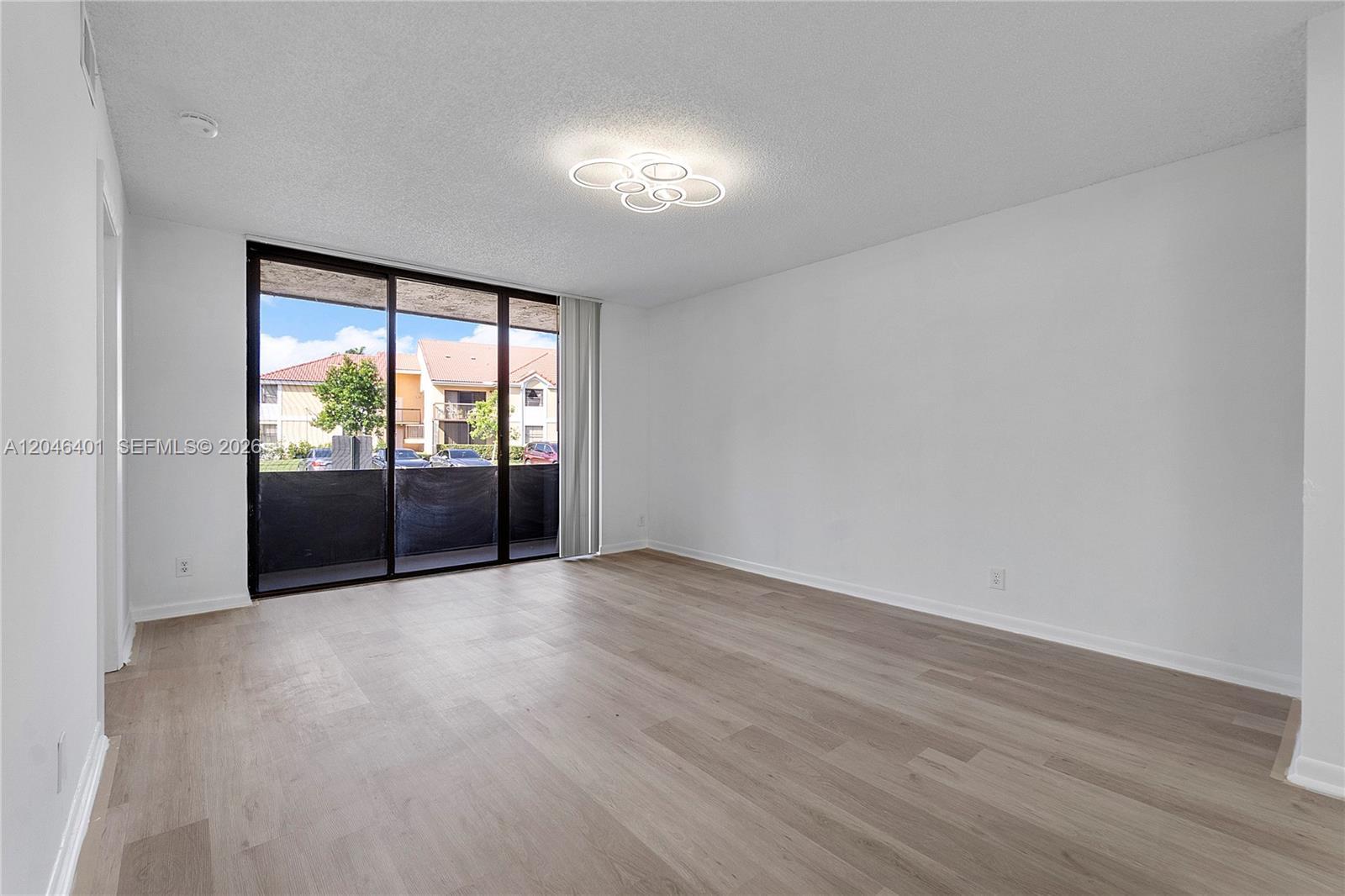 5661 Riverside Dr, Coral Springs FL 33067 photo 2
