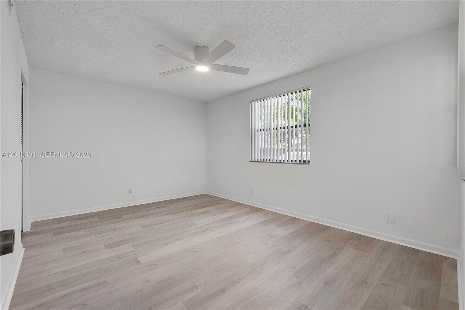 5661 Riverside Dr, Coral Springs FL 33067 photo 3