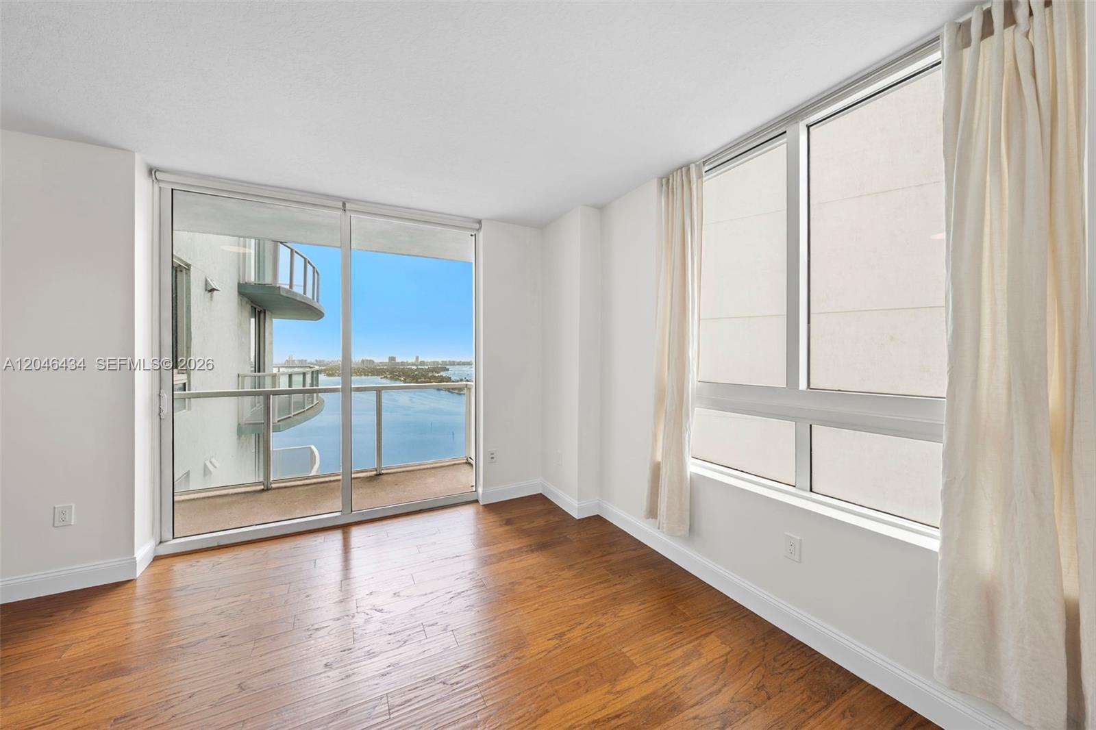 1900 N Bayshore Dr # 3503, Miami FL 33132 photo 2