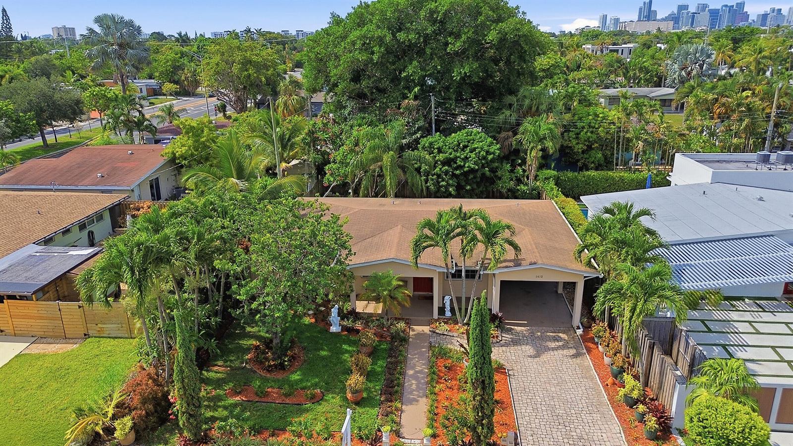 1412 NE 14th Place, Fort Lauderdale FL 33304 photo 2