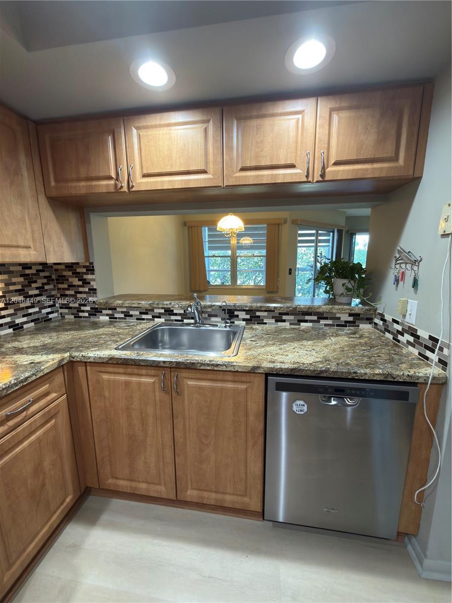 1300 SW 125th Ave # 314K, Pembroke Pines FL 33027 photo 3