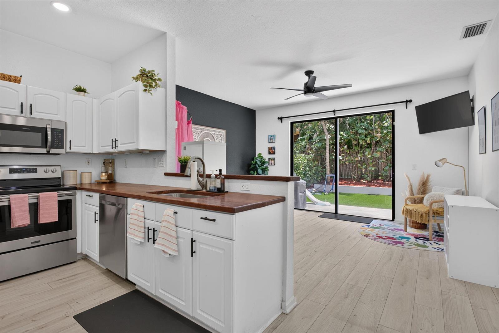 5809 Eagle Cay Lane, Coconut Creek FL 33073 photo 4
