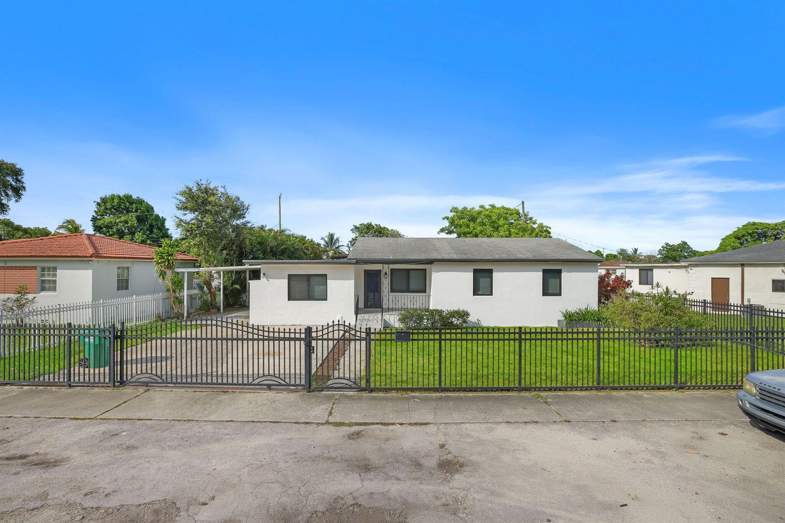 9001 NW 32nd Court Road, Miami FL 33147 photo 5