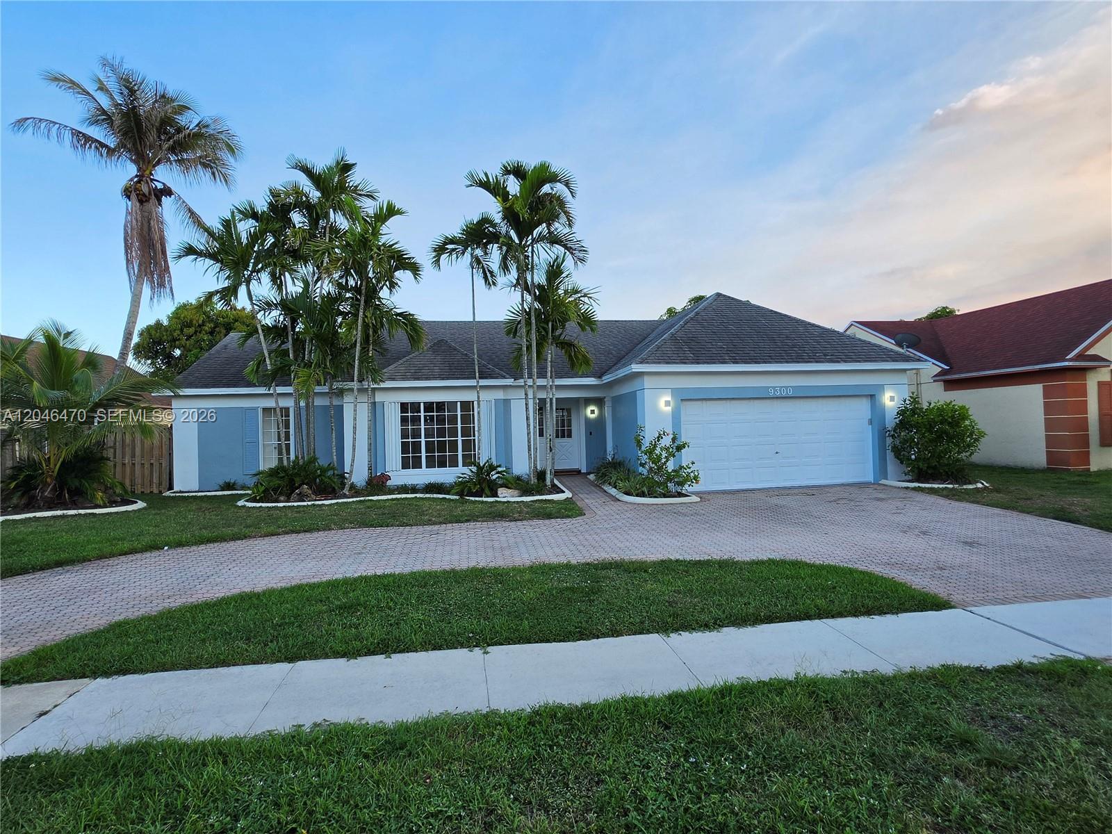 9300 Dunhill Dr, Miramar FL 33025