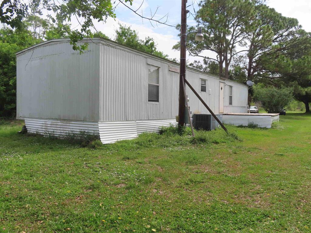 18496 Glades Cut Off Road, Port St. Lucie FL 34987 photo 5