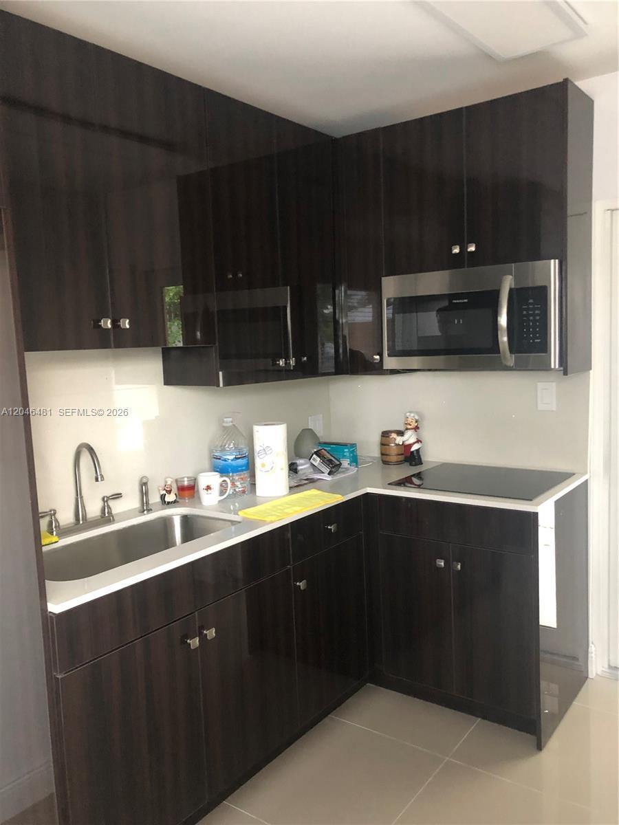 4440 NW 3rd St # 1, Miami FL 33126 photo 2
