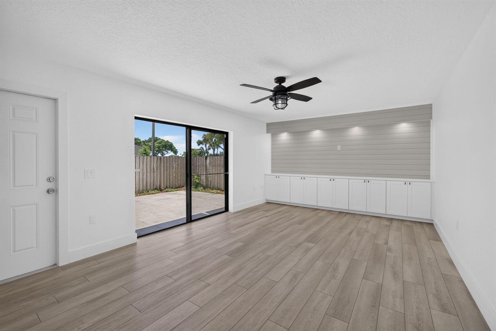 2101 21st Way, West Palm Beach FL 33407 photo 4