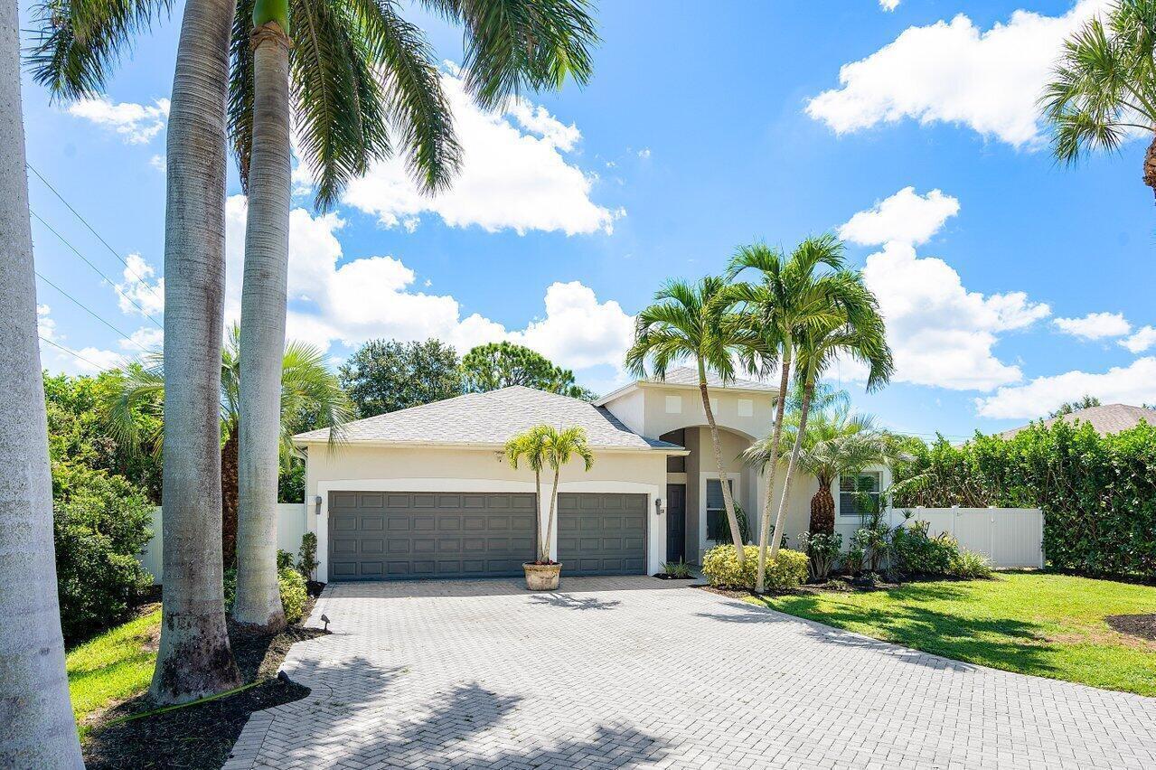 50 Lake Eden Drive, Boynton Beach FL 33435 photo 2