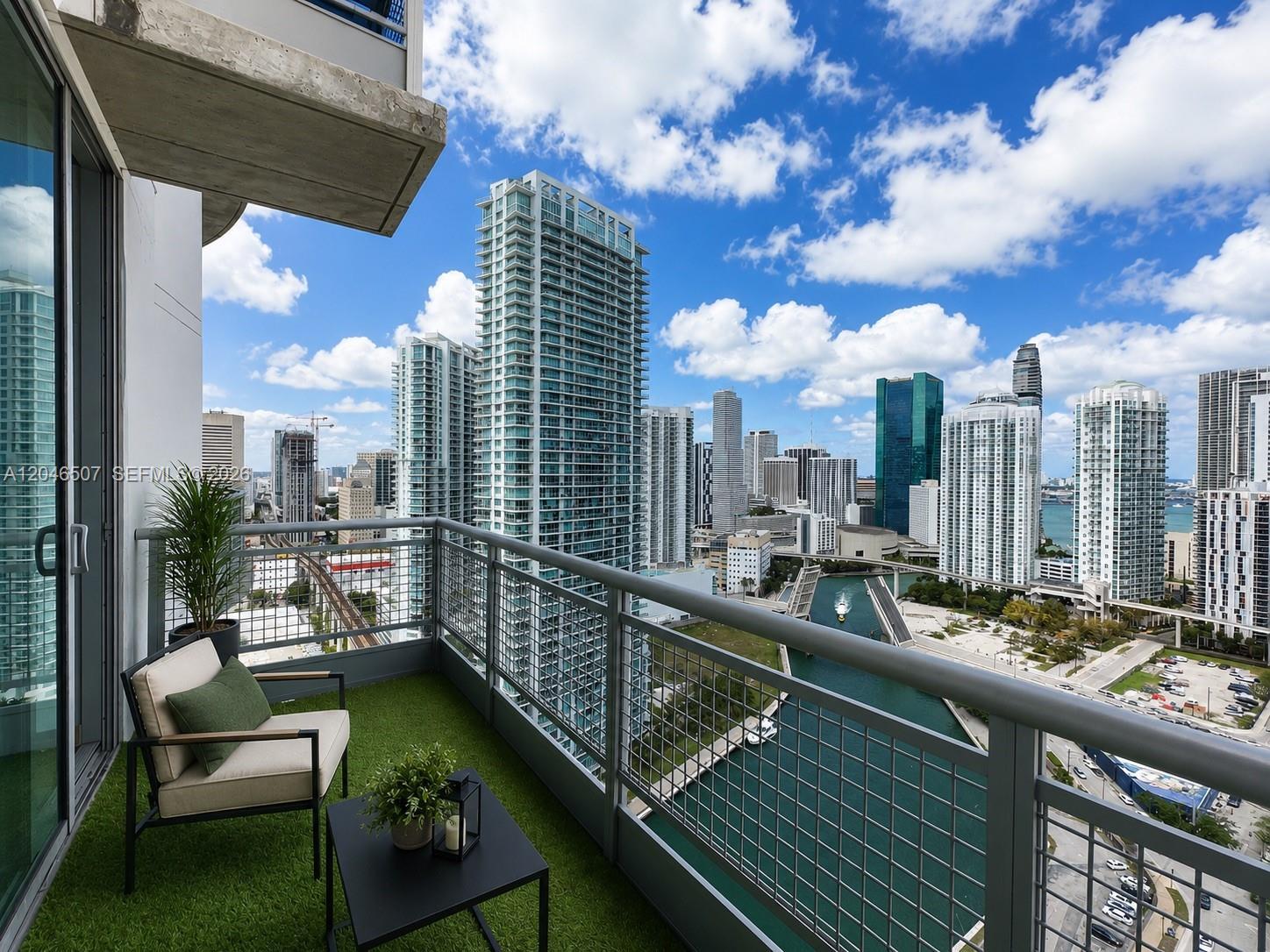690 SW 1st Ct # 3104, Miami FL 33130 photo 3