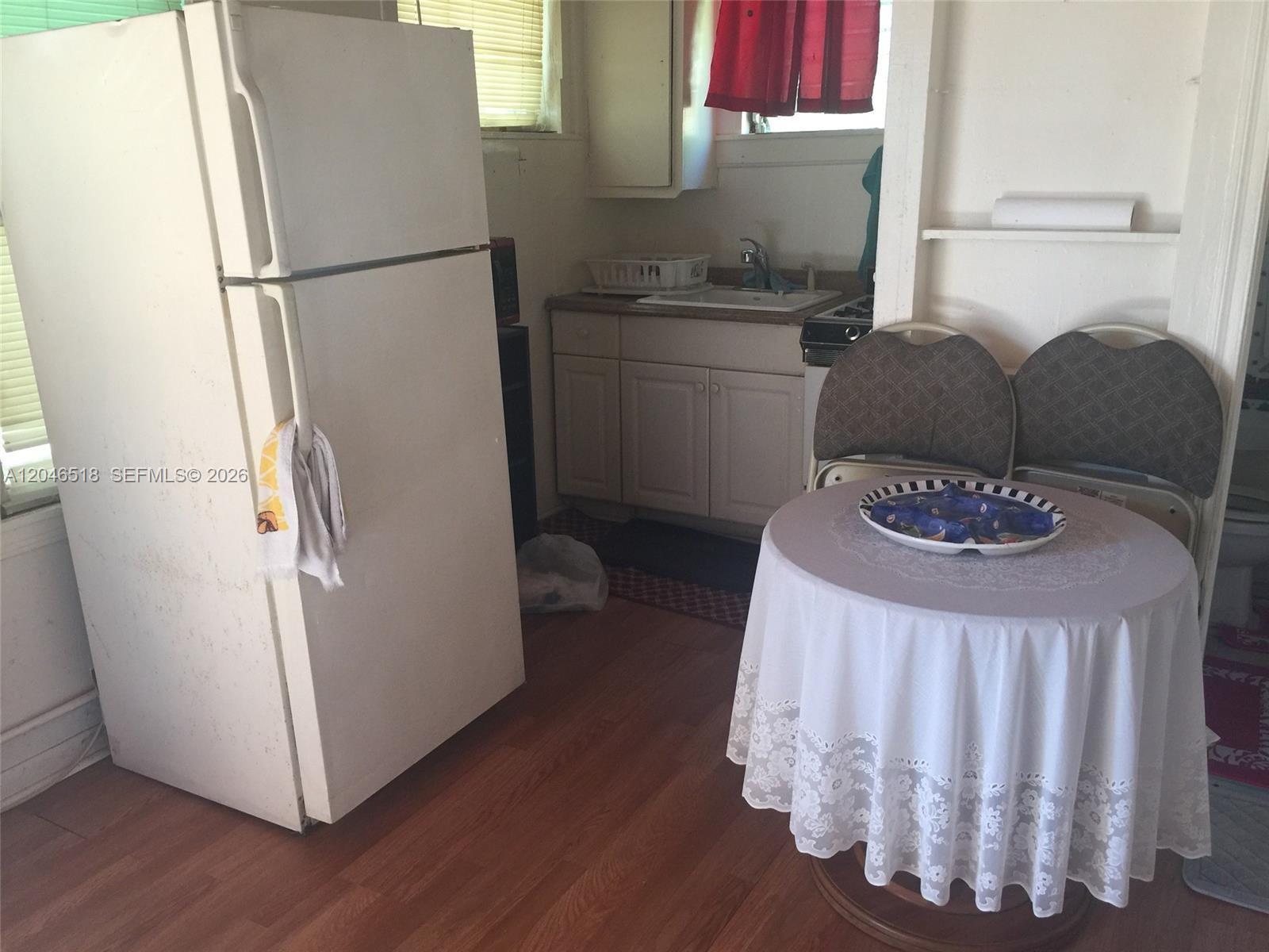 22 SW 11th St, Dania Beach FL 33004 photo 3
