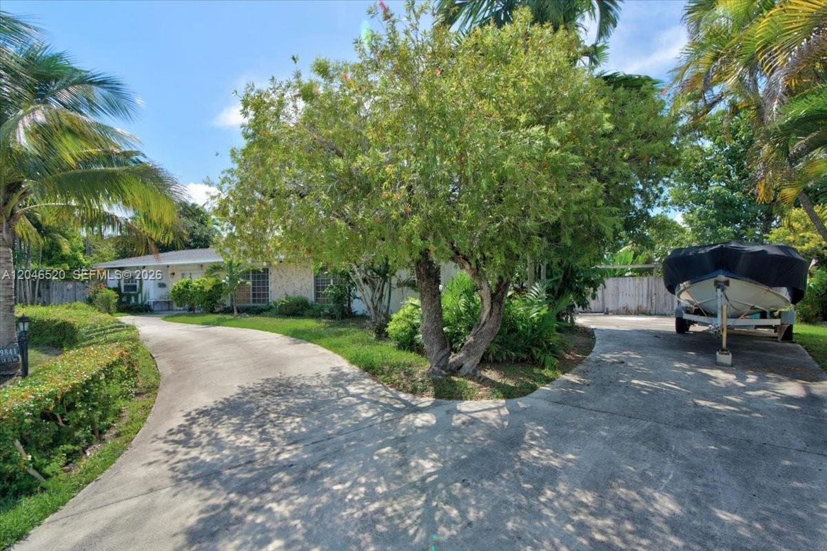 9841 SW 157th Ter, Miami FL 33157 photo 4