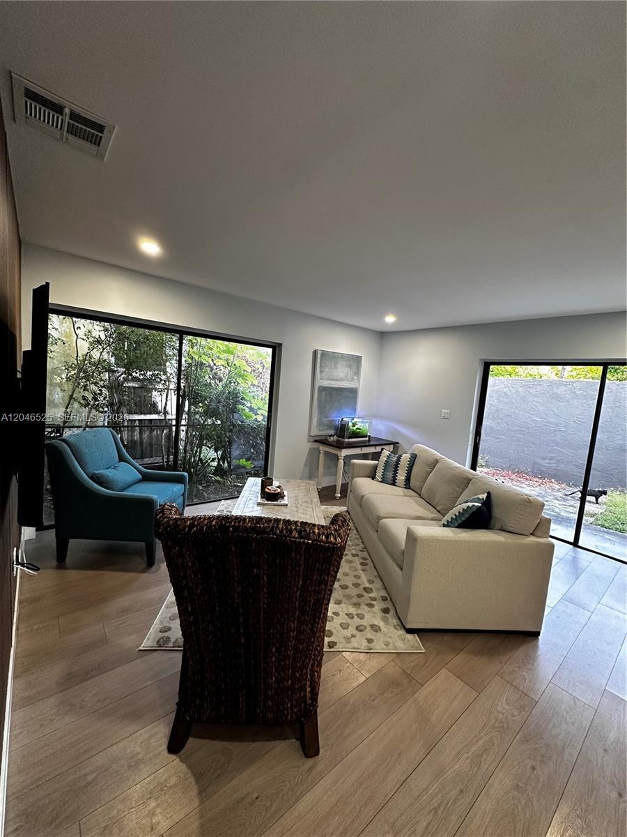 3793 SW 28th St # 3793, Miami FL 33134 photo 4