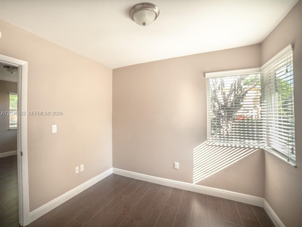 500 SW 9th Ave # 1, Miami FL 33130 photo 2