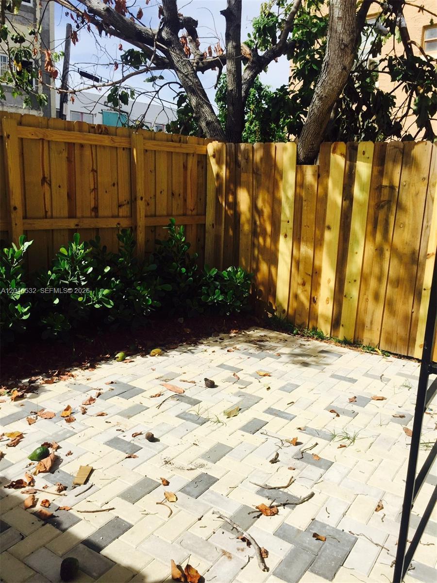 500 SW 9th Ave # 1, Miami FL 33130 photo 4