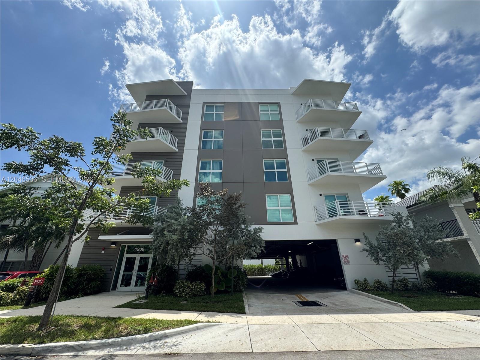 1938 Jackson St # 503, Hollywood FL 33020 photo 2