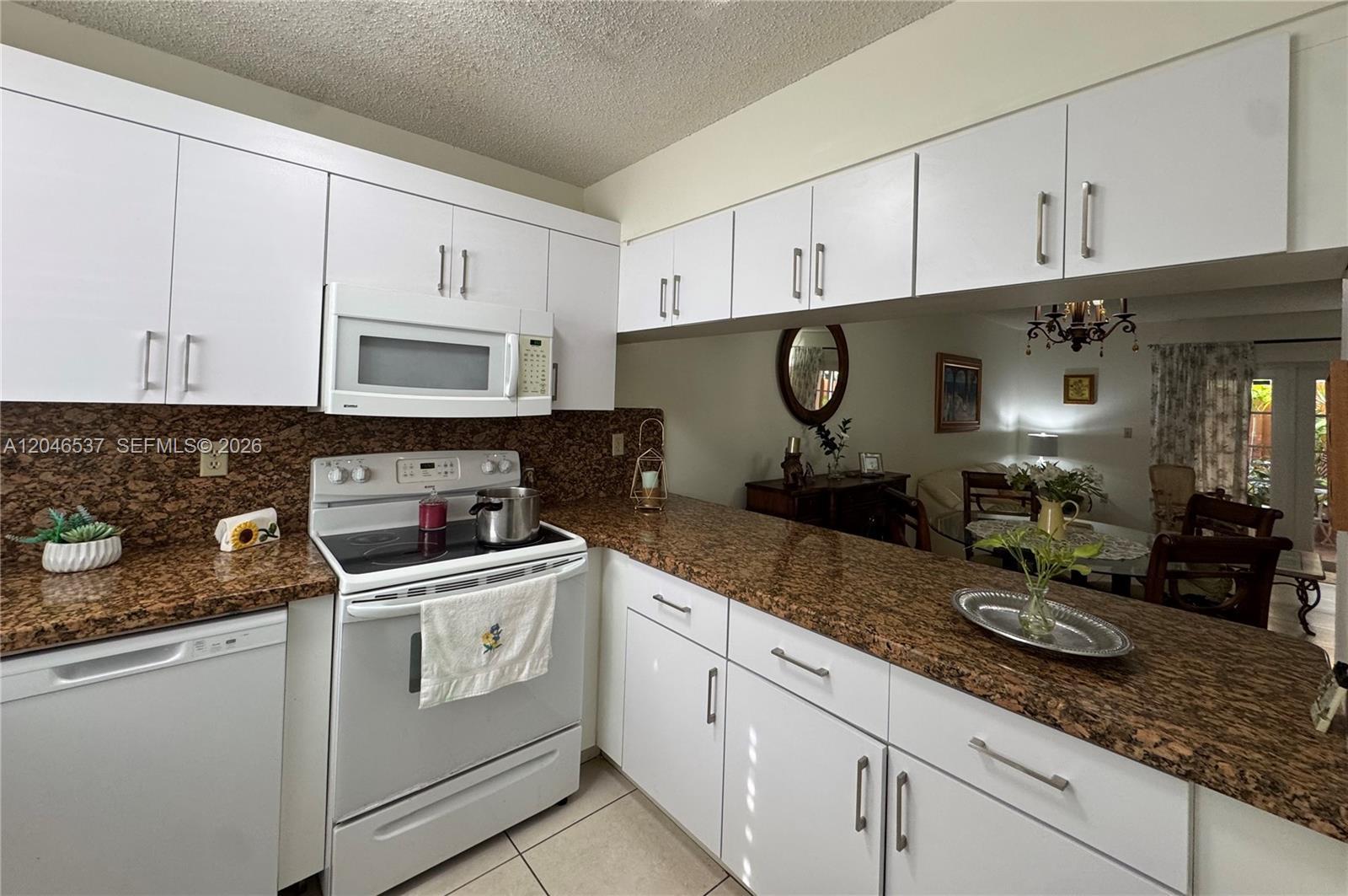 2365 W 74th St, Hialeah FL 33016 photo 2