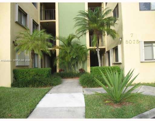 8075 SW 107th Ave # 305, Miami FL 33173 photo 2