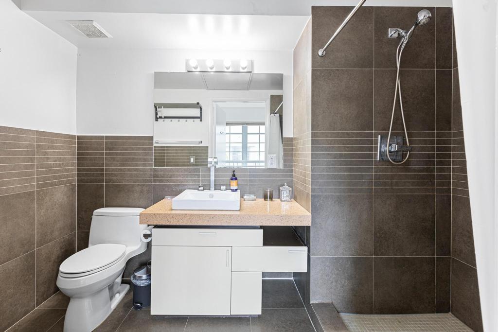 435 21st Street # 308, Miami Beach FL 33139 photo 3
