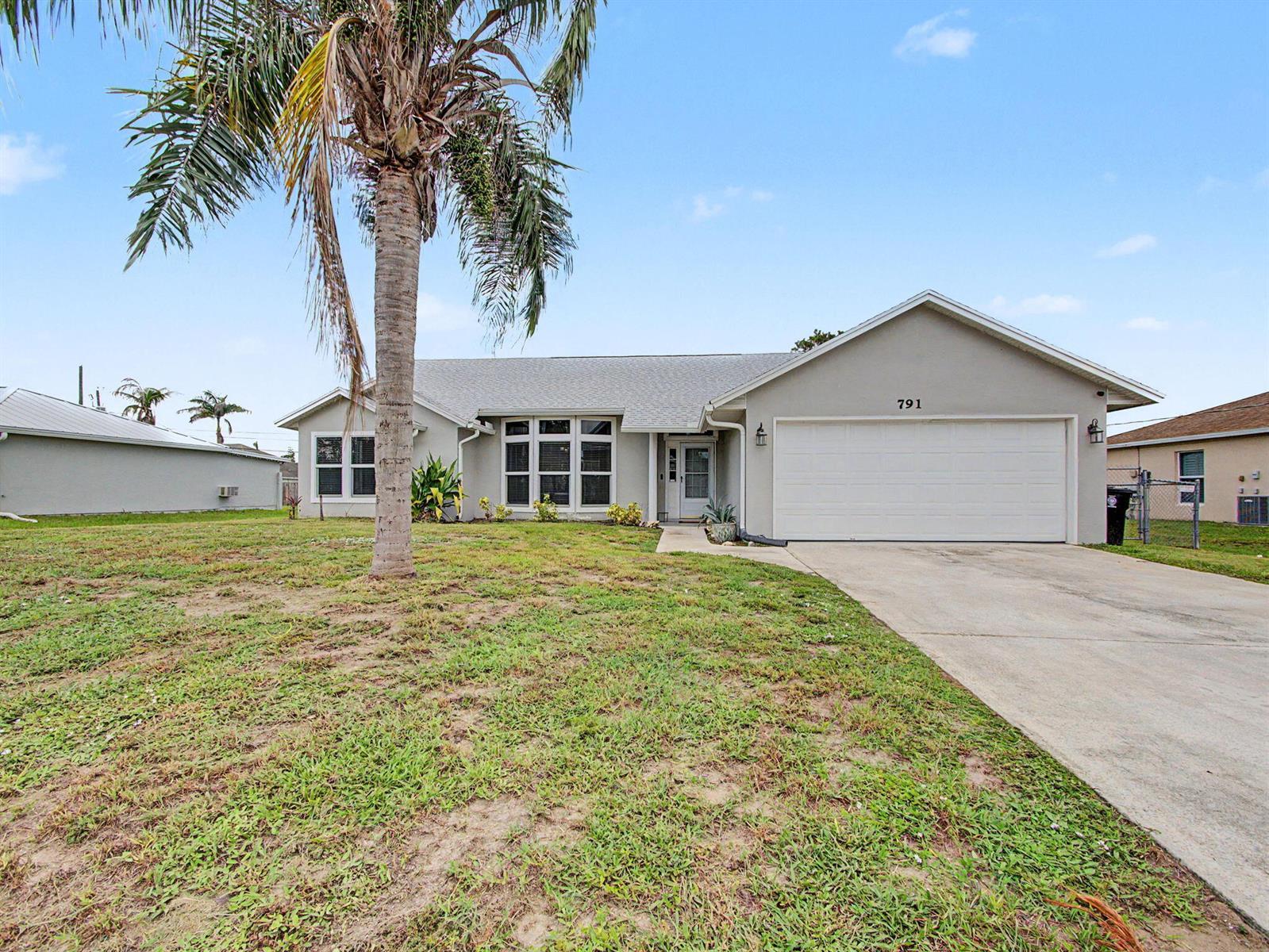 791 SW General Patton Terrace, Port St. Lucie FL 34953