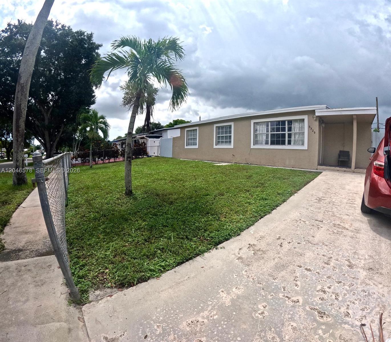 5720 SW 38th Ct # 5720, Davie FL 33314 photo 4